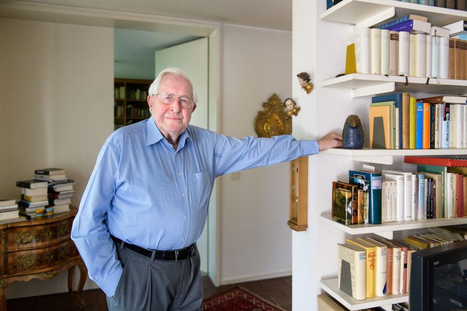 Zum Tod des ehemaligen Ministerpräsidenten Prof. Dr. Bernhard Vogel, geben die katholischen Bischöfe der Bistümer Erfurt, Dresden-Meißen und Fulda, nachfolgendes Statement. Foto: KNA